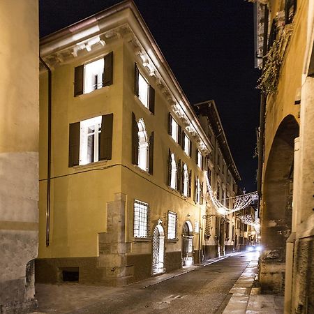 Residenza Palazzo Brenzoni Lägenhet Verona Exteriör bild