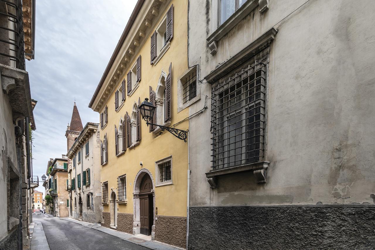 Residenza Palazzo Brenzoni Lägenhet Verona Exteriör bild